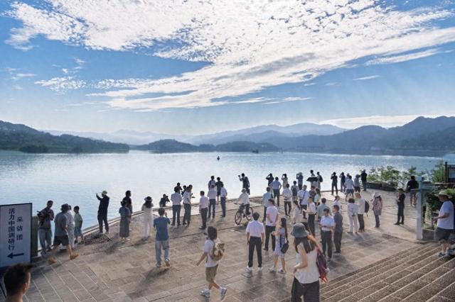 活力中国调研行｜央地媒体走进开州看汉丰湖如何做好文旅融合+生态修复