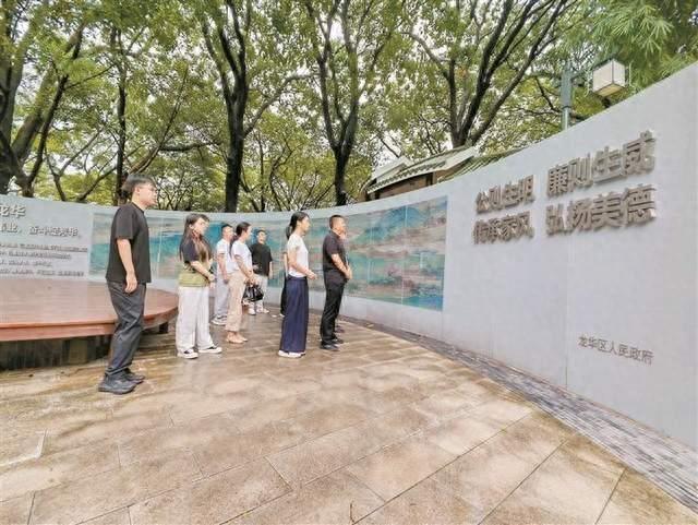 龙华公园内竖起“立体廉洁教科书”！深圳龙华区“1+N”廉洁文化阵地群再添新成员