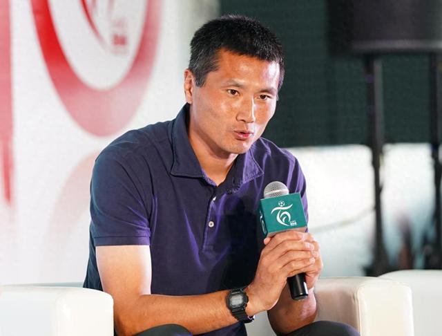 新任国足主帅也是北京晚报百队杯形象大使 他的足球生涯始于八里庄中心小学队