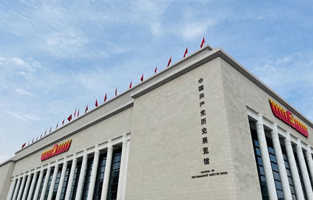 红色旅游掀热潮 高质量发展有成效
