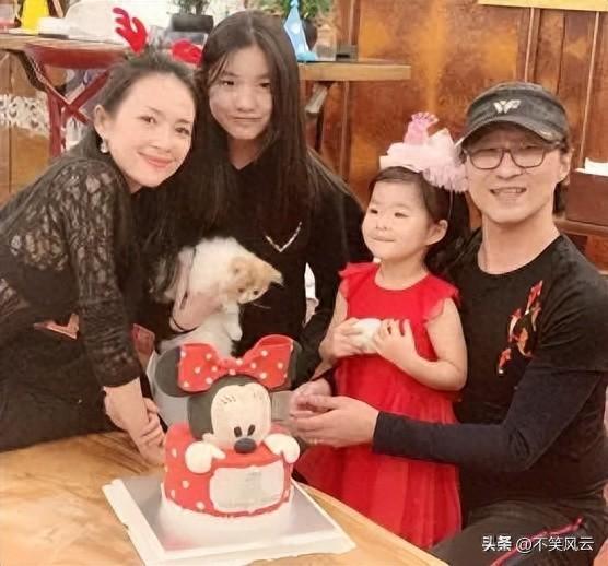 章子怡也没想到，判给前夫汪峰的9岁女儿，如今成了她的“救赎”