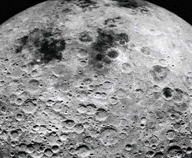 月球成新战场！特朗普下死命令：2030年必抢先，中俄是最大对手