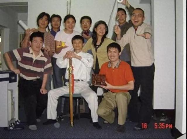 阿里第一代程序员退隐江湖 核心管理层年轻化