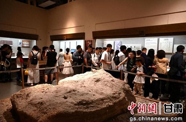 敦煌暑期兴起文博游热潮