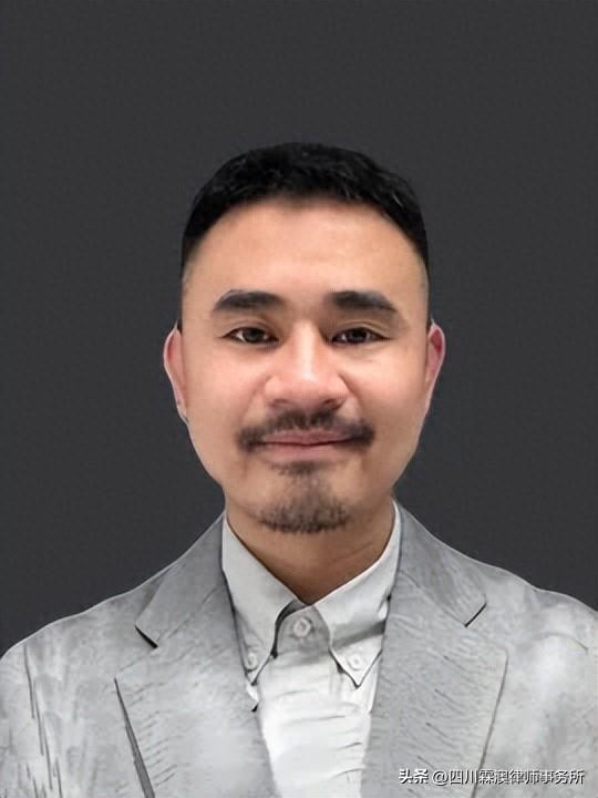 男子车祸5根肋骨骨折难评残，为何最终却能逆风翻盘，获赔12.4万