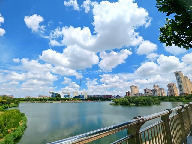 衡水滏阳河：碧水蓝天美如画