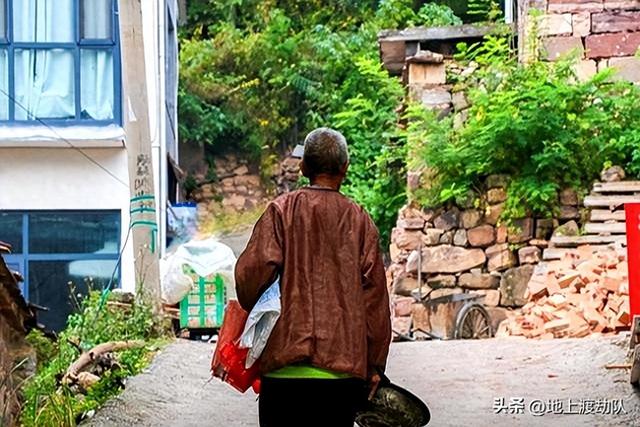 10年后，农村60、70后的老人将面临4大难题，最好提前做好准备