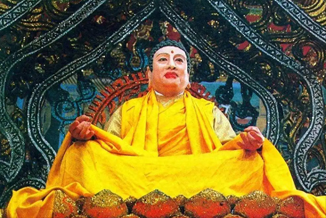 释永信落网第8天，“如来佛祖”饰演者朱龙广逝世，李连杰没说错
