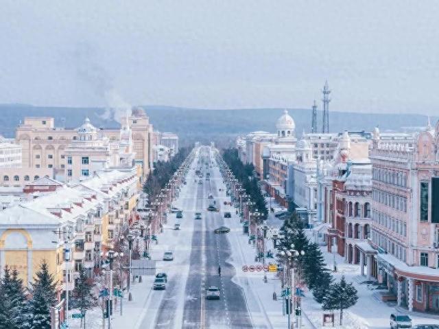 零下71℃的极寒秘境，500人坚守的"冰原村"，藏着怎样的秘密