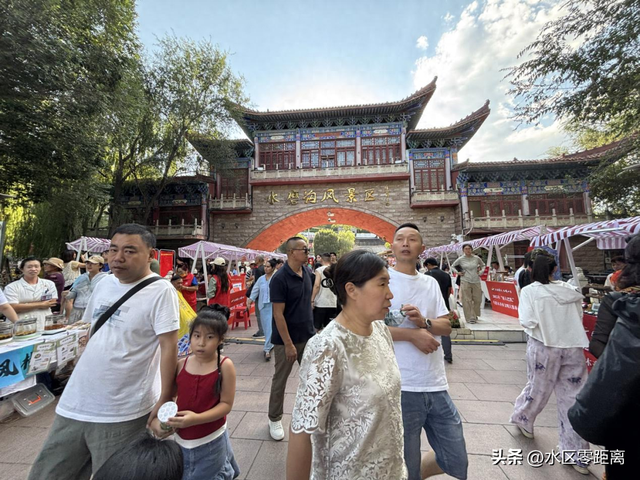 乌鲁木齐市水磨沟区—文旅融合绘新景：“金石榴杯—畅享疆来”燃爆夏夜！水磨沟区这场嘉年华藏着多少惊喜？