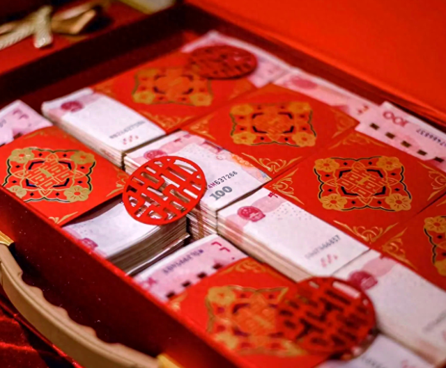 发现了吗？凡是结婚不主动要彩礼的女方家庭，一般都是如下几种