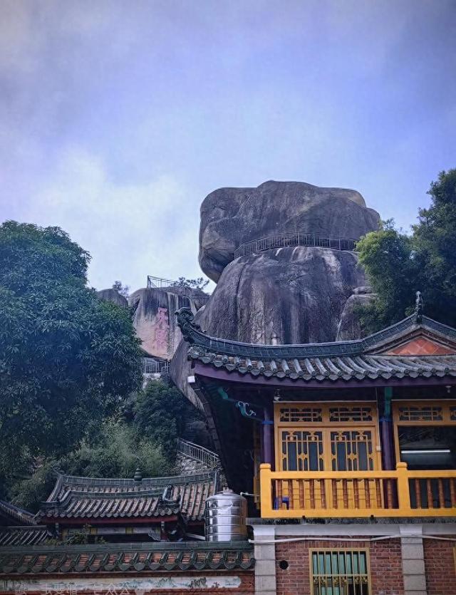 厦门天界寺：藏在植物园里的“神仙办事处”