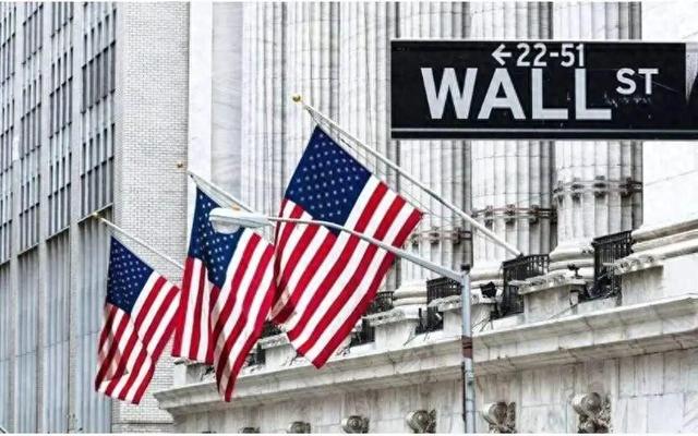 英伟达市值冲破5万亿！芯片巨无霸碾压日德GDP，是神话还是泡沫？