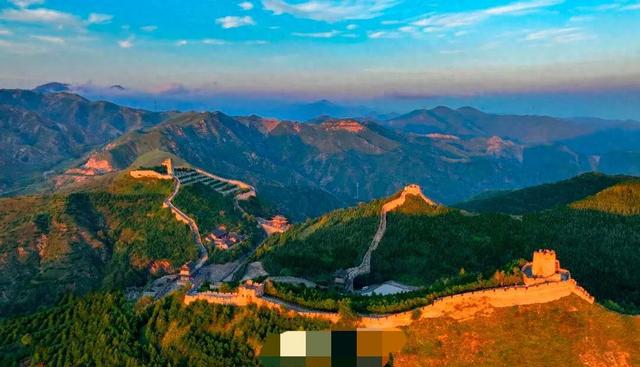 山西雁门关游客接待量已达上限