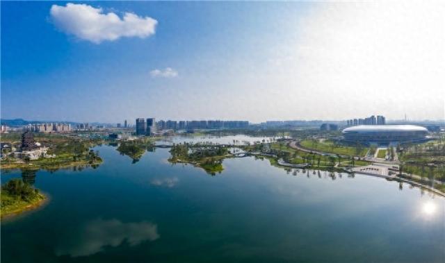成都 6 大暑期主题游：在烟火与诗意里，解锁夏日限定浪漫