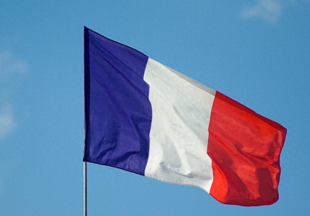 软饭硬吃，戴高乐的铁腕逆袭！法国如何从沦陷国重返大国舞台