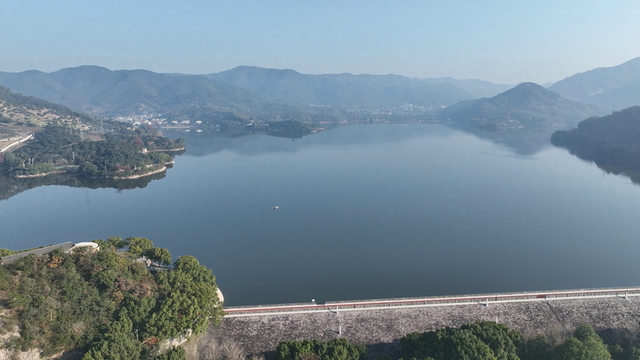 曾经的云湖，如今的英雄水库