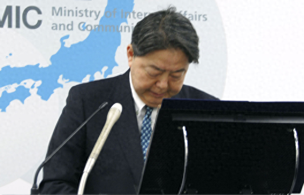 日本总务大臣林芳正道歉，拒绝引咎辞职