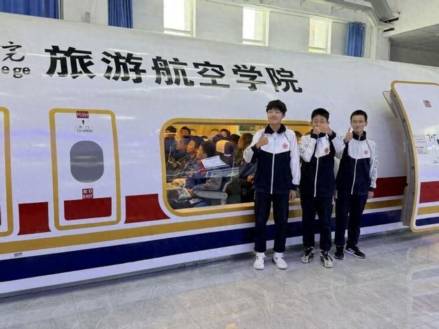“民航+研学” 让航空梦触手可及
