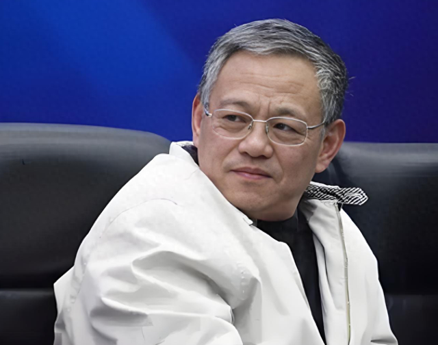 投票通过！国资接管！湖北首富净身出户，亲手打下的江山改姓了