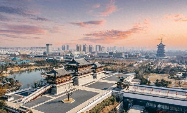 河南新 “特大” 城市揭晓，郑州落选，古都洛阳凭文旅崛起入围！
