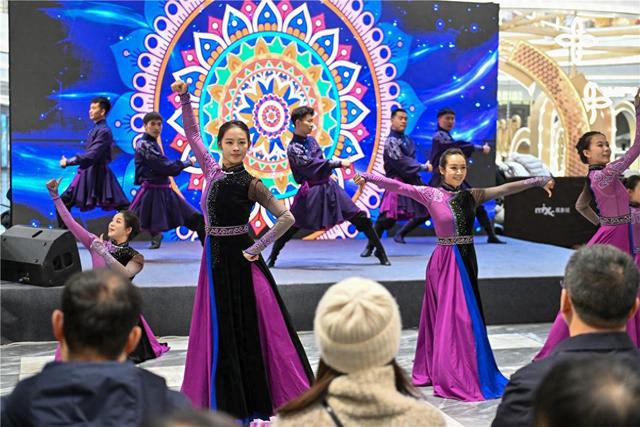 马墩墩亮相！呼和浩特冬季冰雪旅游季12月7日启动