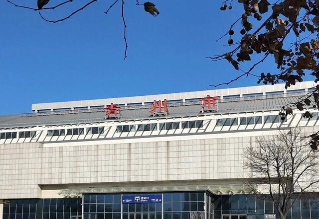周末出发！跨越山与海之间，寻觅一座城→