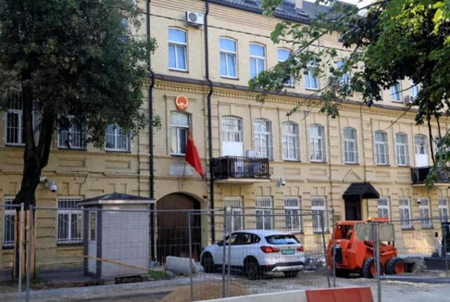 禁止所有中国外交官入境，不让两岸统一，这个国家比美国还要嚣张