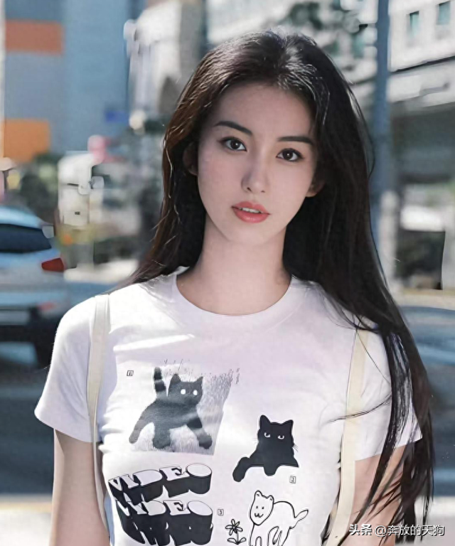 北电仙女校花王梓莼，长相神似张柏芝，身高173cm体重48kg