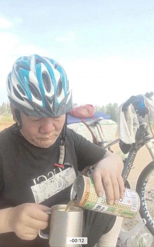 山西55岁男子挑战骑行至海南，出发50天后途中不幸离世，家人发声
