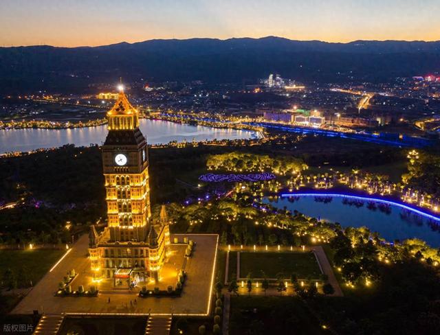 2025昆明终极攻略！5天玩转花都秘境，避坑省钱全收藏