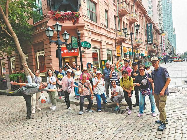 【中国那些事儿】清凉又轻松！东南亚游客爱上“冰城+”避暑游