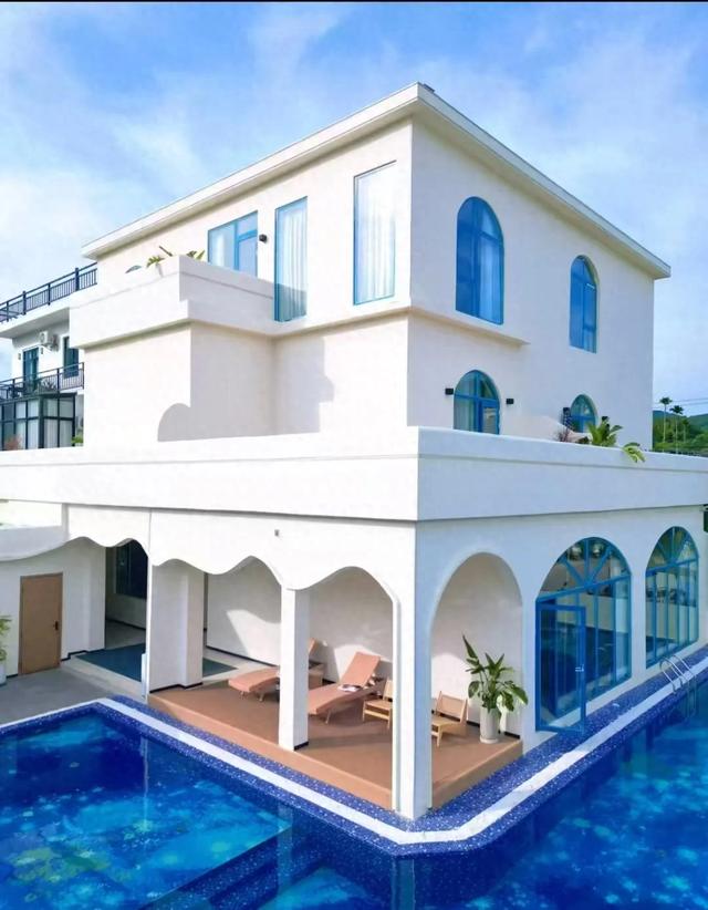 万宁两家民宿获评“银宿”,在日月湾周边!