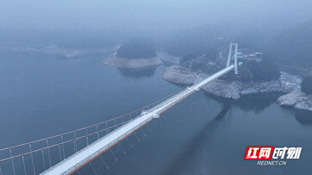 组图丨初雪映湖山，攸县酒仙湖一夜“银装素裹”