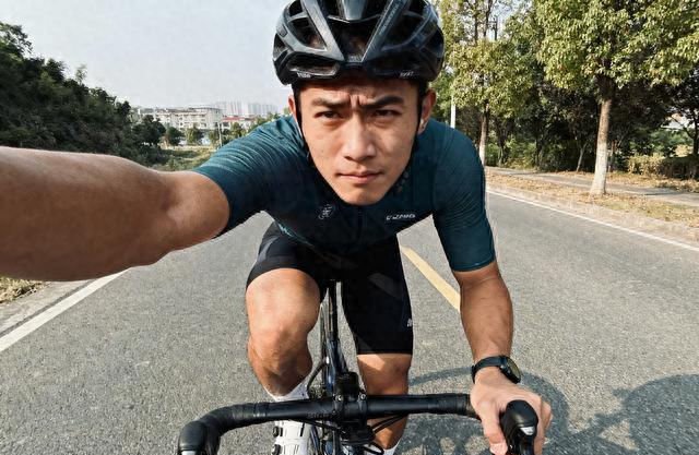 骑行新手必看！5个错误姿势正在伤你的膝盖，赶紧改