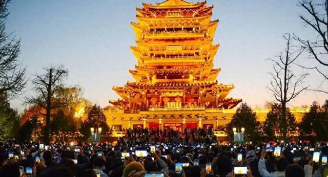 《2025年暑期出游市场报告》出炉！济南成功跻身 “国内周边游目的地TOP8”