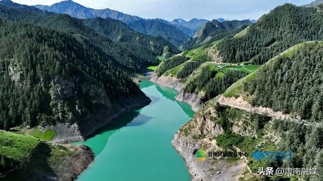 肃南：盛夏祁连山风光旖旎