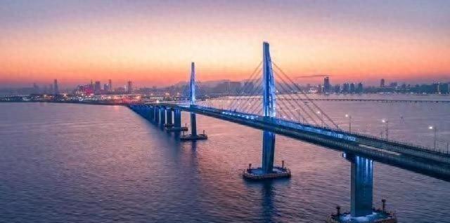 中国综合实力100强城市最新公布：济南接近无锡，珠海35，襄阳69