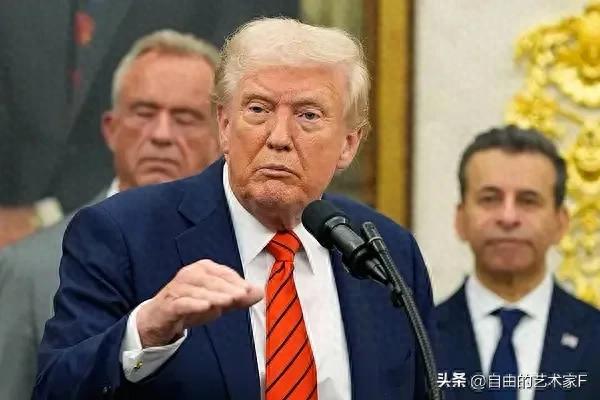 迟迟等不到中方让步，特朗普决定弃车保帅，美：中国能瘫痪美经济