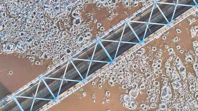 黄河流凌美到刷屏！