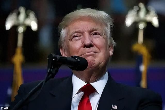 特朗普对中国发狠招，万亿军费造“黄金舰队”？大崩盘开启了！