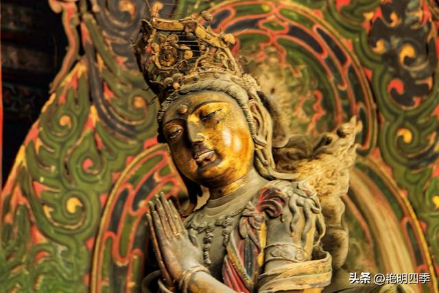 华严寺：“八大辽构”之七，拥有最美辽塑菩萨和最美古代书橱