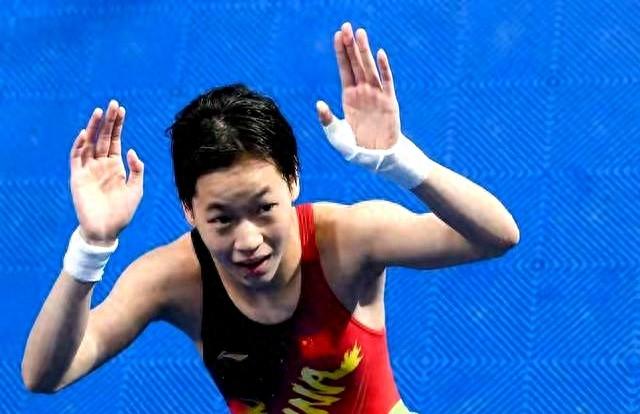 谁敢信？全红婵伤愈首秀跳出满分动作，现场观众沸腾了