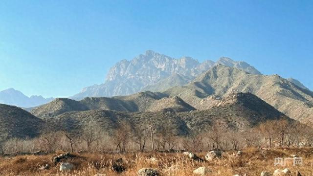 初冬贺兰山 邂逅治愈美景