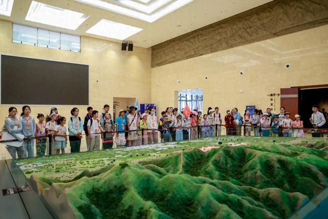 探索西夏陵 开启时空对话——银川市图书馆“悦读书 悦旅行”青少年研学系列活动第八期顺利开展