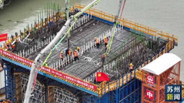 新进展！通苏嘉甬铁路苏州北代建段最大跨度连续梁拱0号块开始浇筑