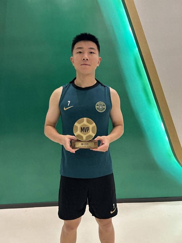 懂球帝中超MVP丨陶强龙：不断钻研足球，我还有潜力可挖