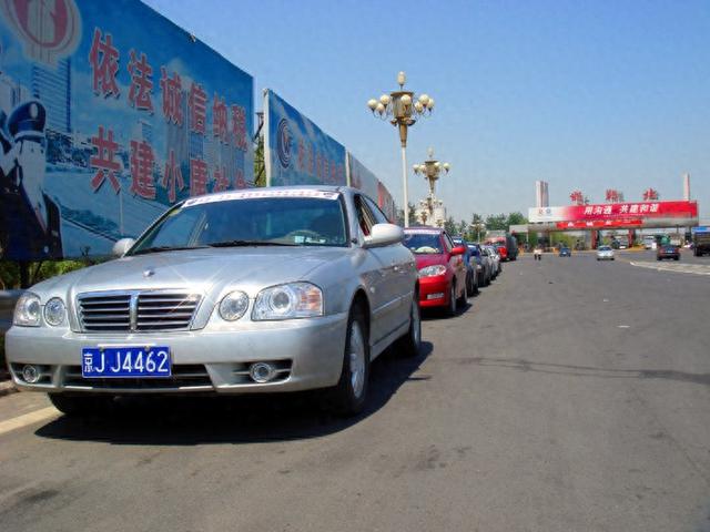 河北旅游：探秘响堂山石窟纪行（图）