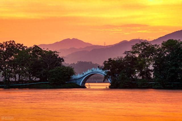 别只知桂林！肇庆这片千年喀斯特山水，才是广东人的洗肺天堂！