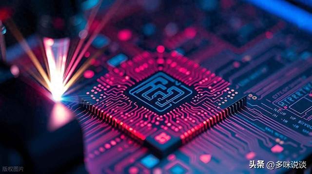 芯片圈炸锅，年轻人破格当教授，中国技术悄悄弯道超车